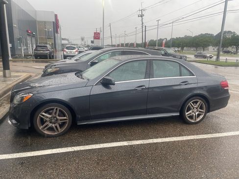 Used 2014 Mercedes-Benz E 350 Sedan image 2