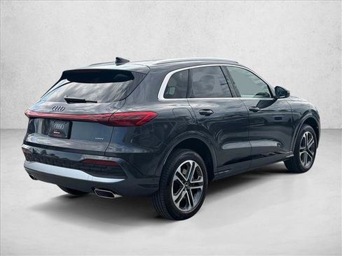 Used 2025 Audi Q5 Premium AWD/4WD image 5