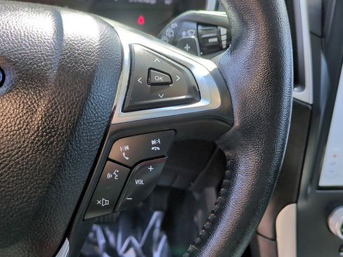 Used 2021 Ford Edge SEL w/ Convenience Package AWD/4WD image 18