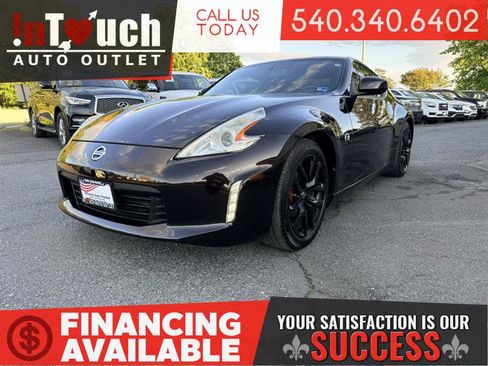 Used 2016 Nissan 370Z Coupe RWD image 1