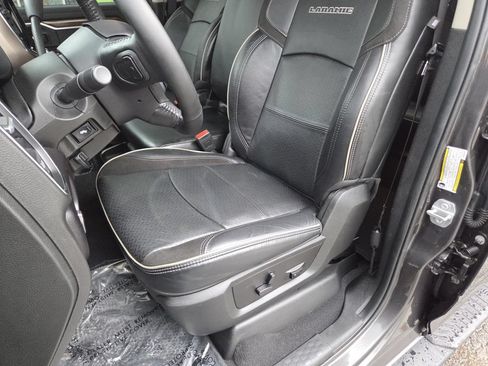 Used 2024 RAM 2500 Laramie w/ Safety Group AWD/4WD image 24