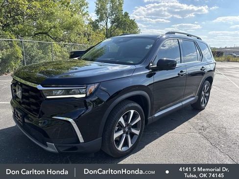 Used 2025 Honda Pilot Elite image 3