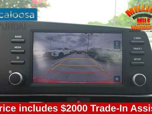 Used 2022 Hyundai Elantra SEL FWD image 20