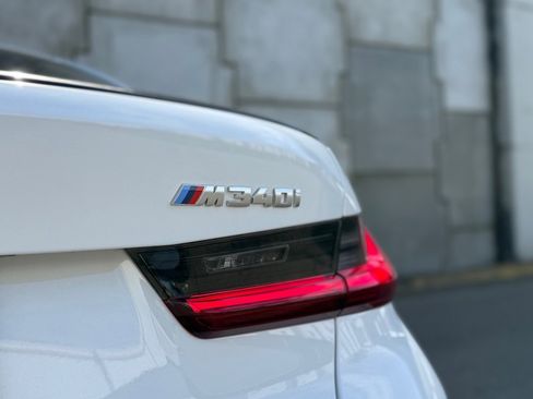 Used 2025 BMW M340i xDrive w/ Premium Package AWD/4WD image 11