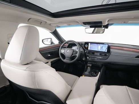 New 2025 Lexus ES 350 w/ Premium Package image 14