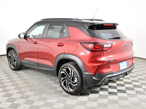 Used 2024 Chevrolet TrailBlazer RS w/ Convenience Package AWD/4WD image 8