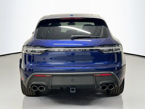 Certified 2026 Porsche Macan AWD/4WD image 10