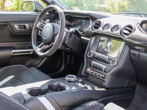 Used 2022 Ford Mustang Shelby GT500 w/ Carbon Fiber Track Pack image 29