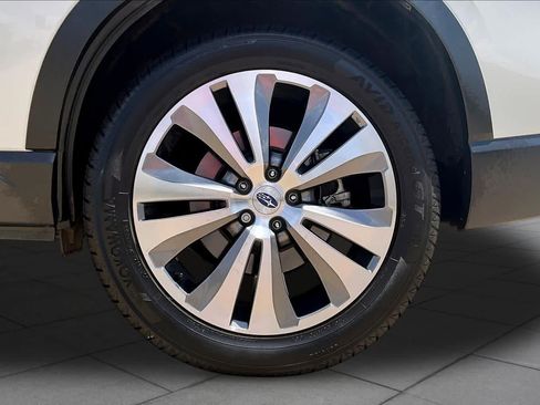 Used 2022 Subaru Ascent Limited AWD/4WD image 11