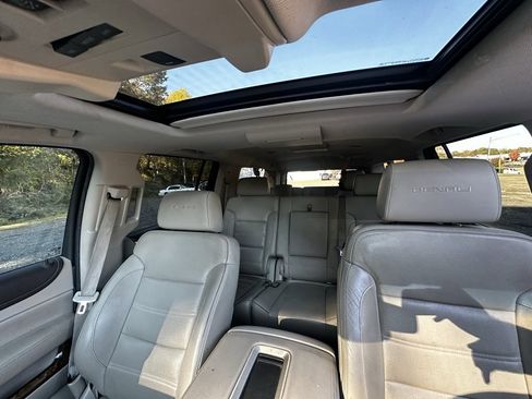 Used 2015 GMC Yukon XL Denali w/ Touring Package image 13