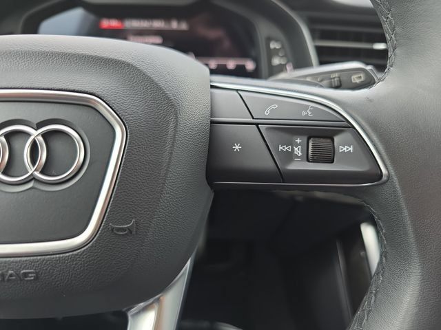 Used 2023 Audi Q7 2.0T Premium Plus AWD/4WD image 22