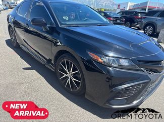 Used 2021 Toyota Camry SE FWD video 1