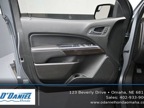 Used 2022 GMC Canyon Elevation w/ Elevation Premium Package AWD/4WD image 23