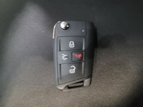 Used 2019 Volkswagen GTI S FWD image 32
