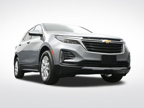 Used 2023 Chevrolet Equinox LT image 30