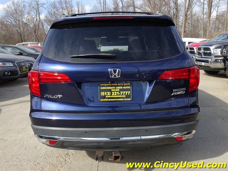 Used 2017 Honda Pilot Touring image 7