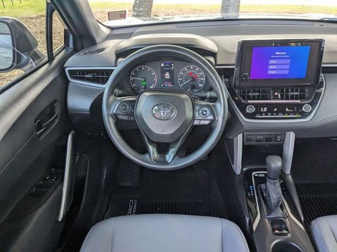 Used 2024 Toyota Corolla Cross AWD Hybrid image 15
