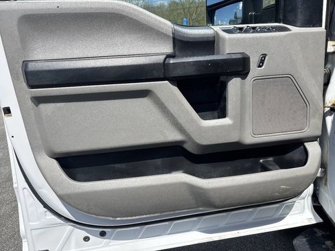 Used 2019 Ford F250 XL w/ Power Equipment Group AWD/4WD image 11