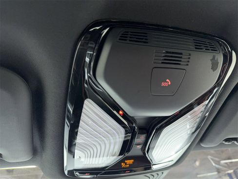 Used 2023 BMW X4 M40i w/ Premium Package image 37