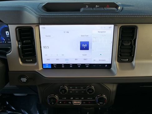 Used 2025 Ford Bronco Outer Banks image 20