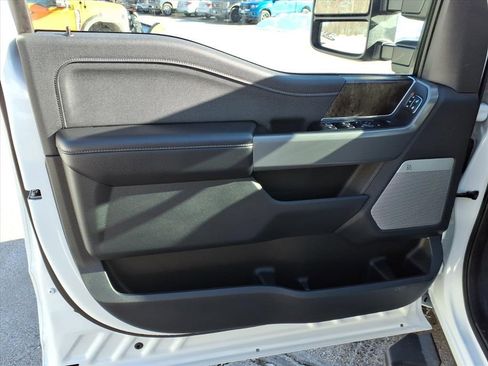 Used 2024 Ford F350 Lariat w/ Lariat Ultimate Package image 19