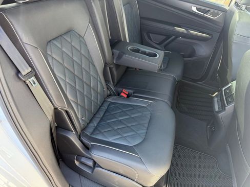 Used 2025 Volkswagen Atlas Cross Sport SEL Premium R-Line AWD/4WD image 26