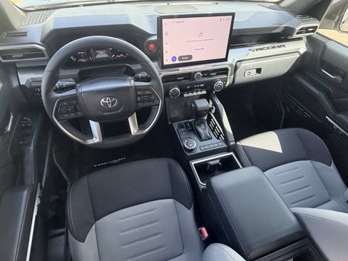 Used 2025 Toyota Tacoma TRD Sport RWD image 14