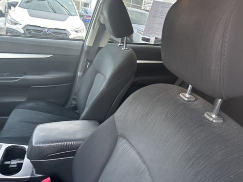 Used 2013 Subaru Outback 2.5i Premium image 32