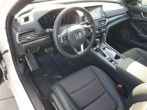 Certified 2022 Honda Accord Sport image 18