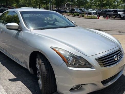 Used 2014 INFINITI Q60 Convertible w/ Premium Package RWD image 7