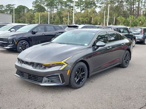 New 2026 Kia K5 LXS FWD image 3
