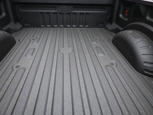 New 2026 Ford F250 XLT w/ XLT Premium Package AWD/4WD image 10