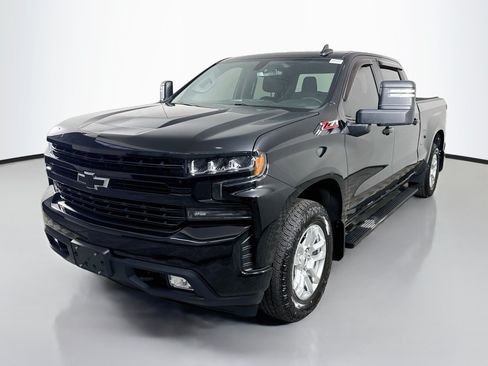Used 2021 Chevrolet Silverado 1500 RST w/ Z71 Off-Road Package AWD/4WD image 4
