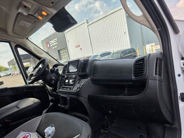 Used 2025 RAM ProMaster 2500 w/ Convenience Group FWD image 9