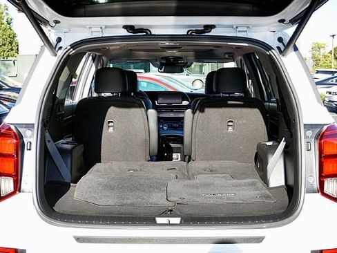 Certified 2022 Hyundai Palisade Limited w/ Cargo Package FWD image 13