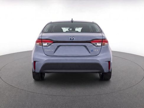 Used 2025 Toyota Corolla LE w/ LE Premium Package FWD image 3
