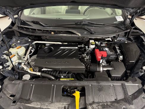 Used 2024 Nissan Rogue SV FWD image 41