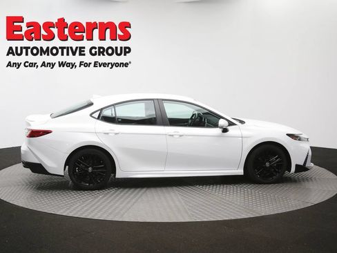 Used 2025 Toyota Camry SE FWD image 43