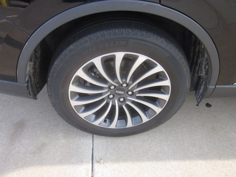 Used 2020 Lincoln Aviator Reserve w/ Elements Package Plus AWD/4WD image 7