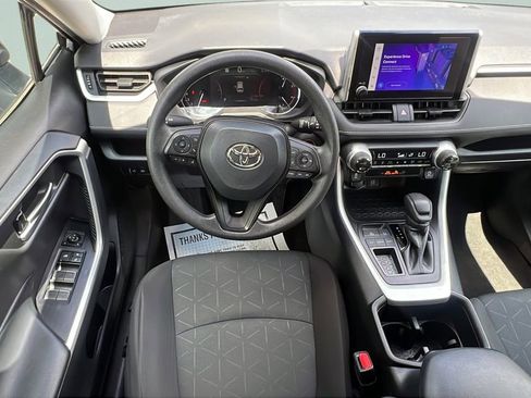 Used 2024 Toyota RAV4 XLE FWD image 11