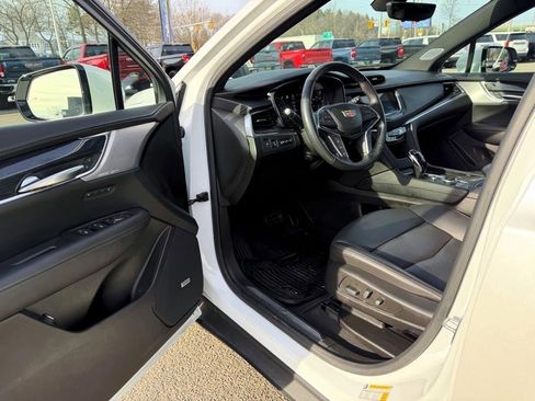 Certified 2023 Cadillac XT5 Premium Luxury w/ Technology Package image 16