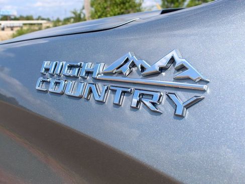 New 2025 Chevrolet Silverado 1500 High Country image 9