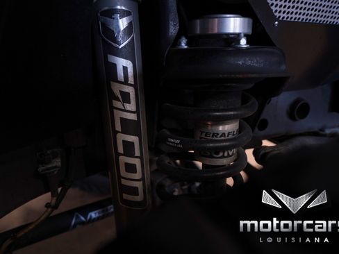 Used 2014 Jeep Wrangler Unlimited Sahara w/ Connectivity Group image 28