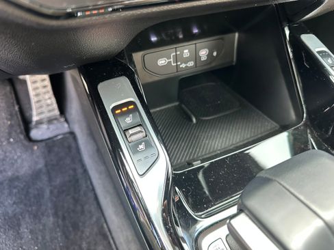 Used 2025 Kia Sorento SX Prestige w/ Olive Brown Leather Package image 52