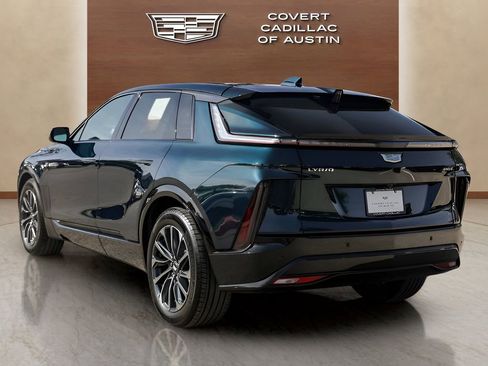 Used 2024 Cadillac Lyriq Sport image 3