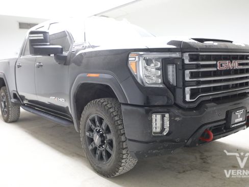 Used 2022 GMC Sierra 2500 AT4 w/ AT4 Premium Plus Package AWD/4WD image 6