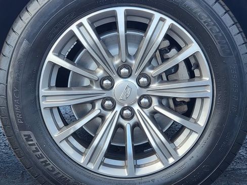 Used 2019 Cadillac XT5 Luxury FWD image 16