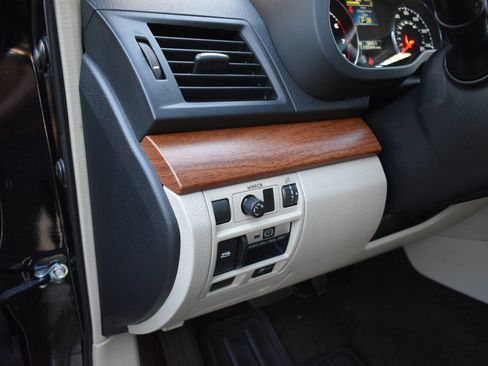 Used 2013 Subaru Outback 2.5i Limited image 17