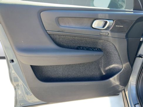 Certified 2023 Volvo C40 P8 Recharge Ultimate w/ Protection Package Premier image 21