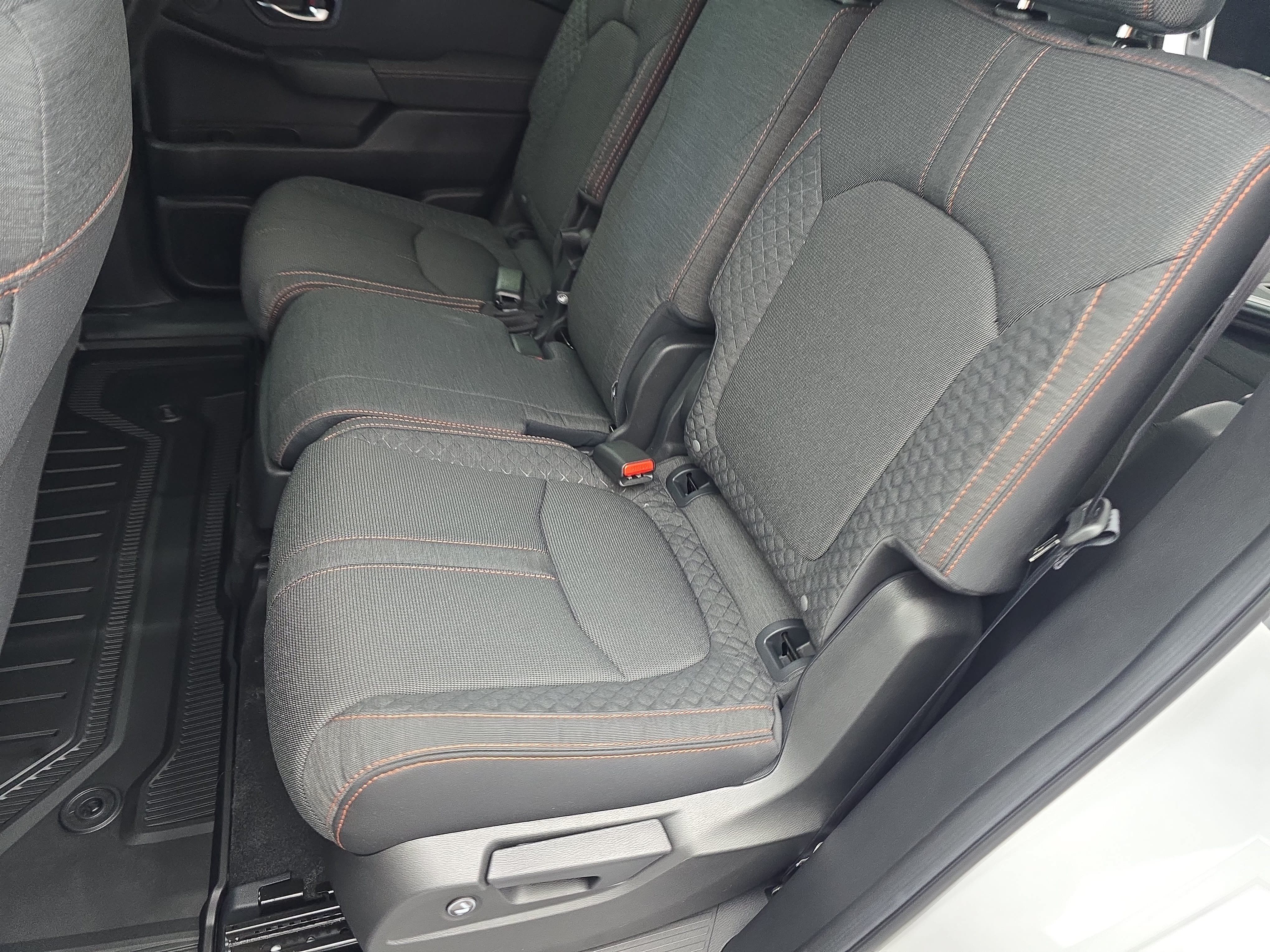 New 2026 Honda Pilot Sport image 15